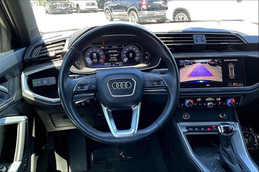 2024 Audi Q3 Premium 45 TFSI S line quattro Tiptronic