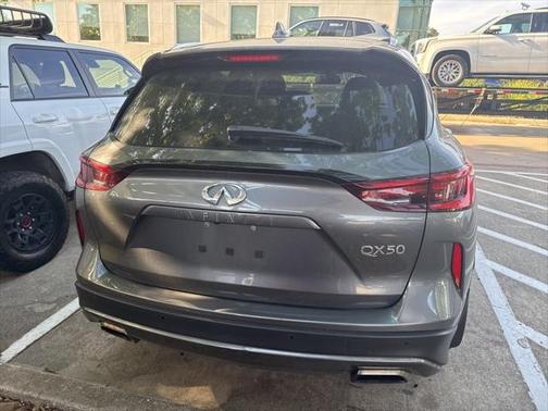 2022 INFINITI QX50 LUXE