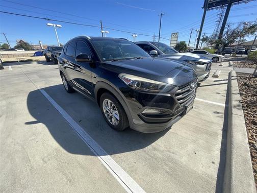 2016 Hyundai TUCSON SE