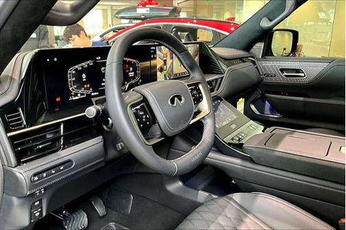 2025 INFINITI QX80 AUTOGRAPH AWD