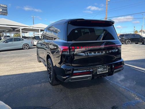 2025 INFINITI QX80 PURE AWD