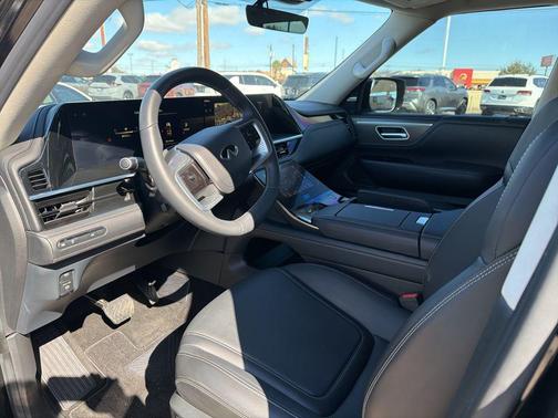 2025 INFINITI QX80 PURE AWD