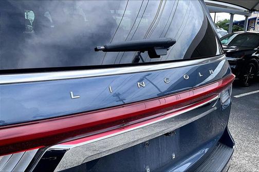 Ocean Drive Blue Metallic Tinted Clearcoat 2023 Lincoln Navigator Reserve