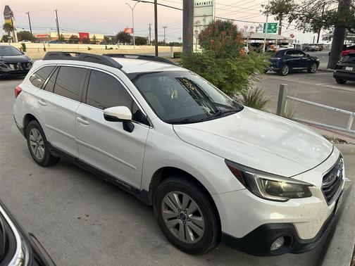 2019 Subaru Outback 2.5i Premium