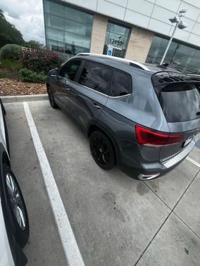 Gray 2022 Volkswagen Taos 1.5T SE