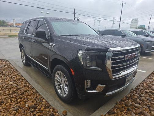 Onyx Black 2024 GMC Yukon SLT