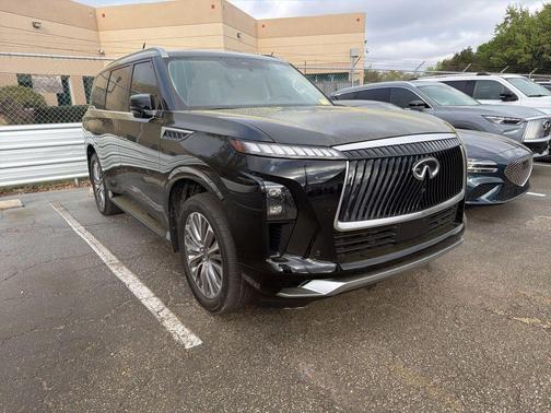 Black Obsidian 2025 INFINITI QX80 Luxe