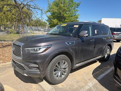 2024 INFINITI QX80 Luxe