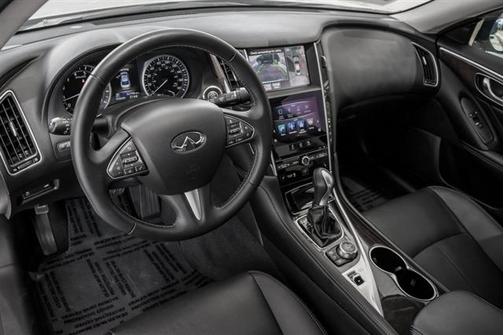 2015 INFINITI Q50 Premium