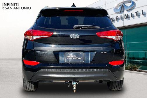 Black Noir Pearl 2018 Hyundai TUCSON SEL