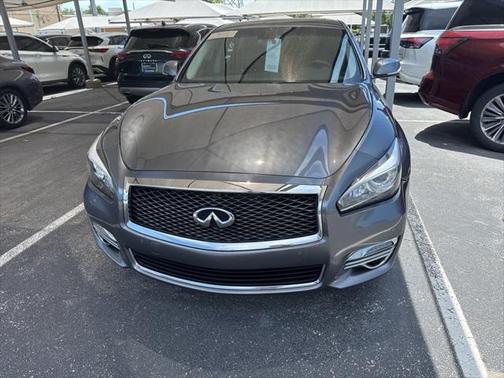 2018 INFINITI Q70 3.7 LUXE