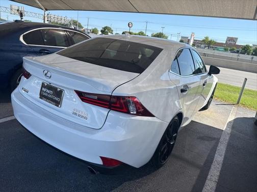 2015 Lexus IS 250 Crafted Line
