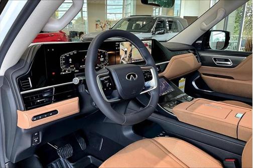 2025 INFINITI QX80 Luxe