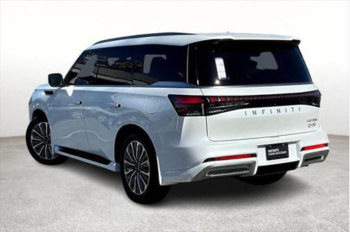 2025 INFINITI QX80 Luxe