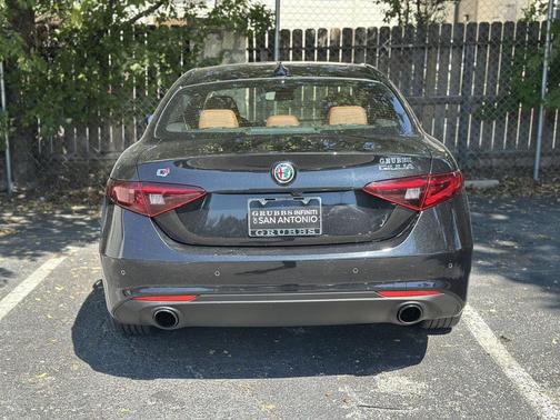 2022 Alfa Romeo Giulia Ti