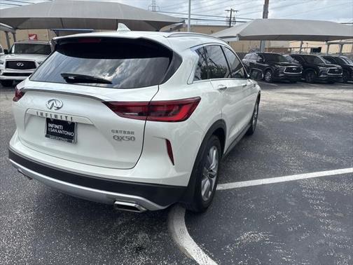 2022 INFINITI QX50 ESSENTIAL