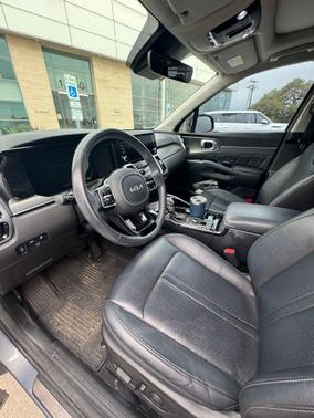 Everlasting Silver 2023 Kia Sorento SX