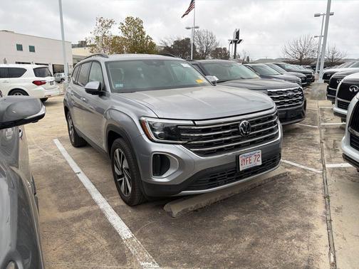 2025 Volkswagen Atlas 2.0T SE w/Technology 4MOTION