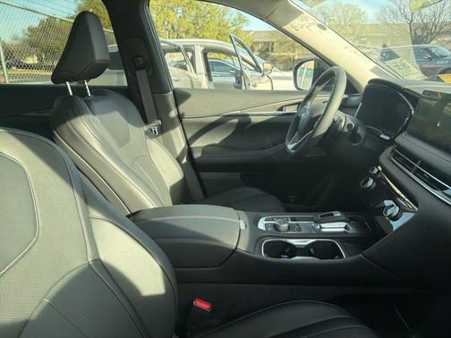 2026 INFINITI QX60 Pure