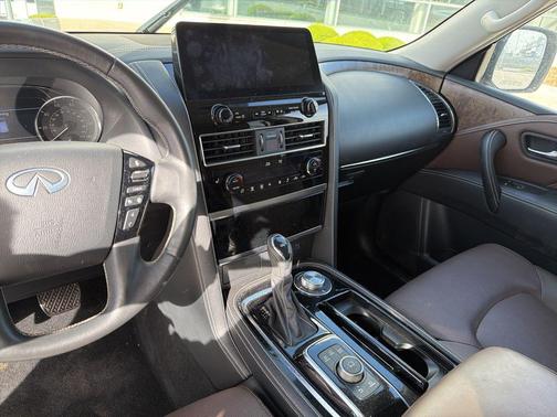 2024 INFINITI QX80 PREMIUM SELECT AWD