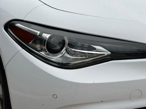 2019 Alfa Romeo Giulia Ti Sport