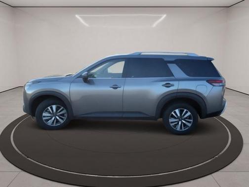 2025 Nissan Pathfinder SL FWD