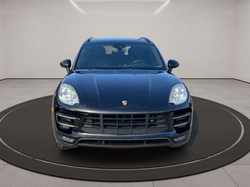 2017 Porsche Macan Turbo