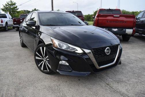 2022 Nissan Altima SR FWD