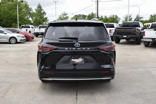 2021 Toyota Sienna Platinum 7 Passenger