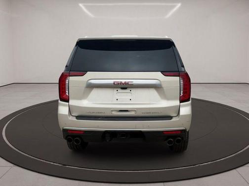 Pearl Beige Metallic 2021 GMC Yukon Denali