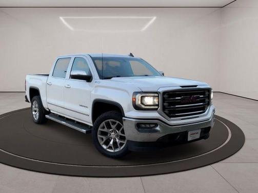 White Frost Tricoat 2018 GMC Sierra 1500 SLT