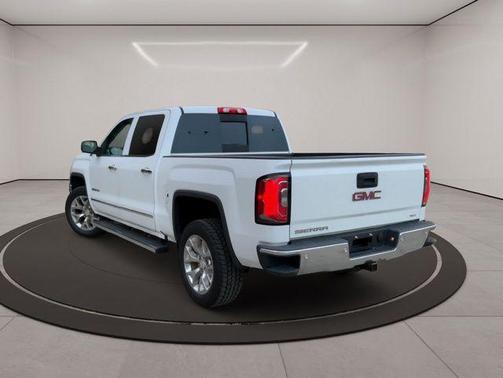 White Frost Tricoat 2018 GMC Sierra 1500 SLT