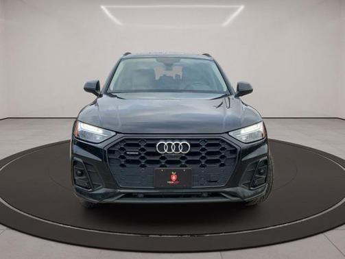 2022 Audi Q5 45 S line Premium Plus