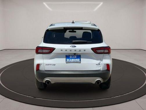 Oxford White 2025 Ford Escape Active