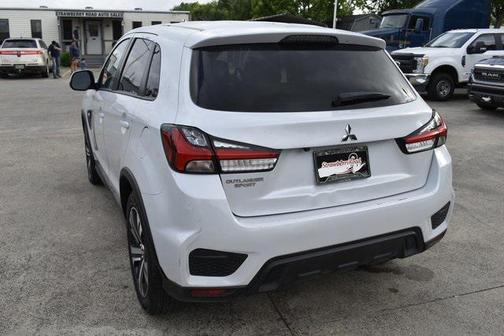 2023 Mitsubishi Outlander Sport 2.0 ES