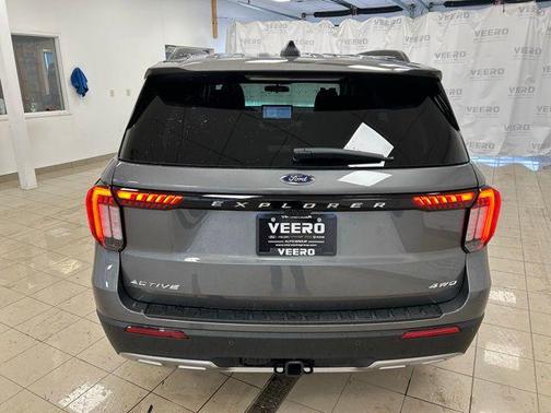 2026 Ford Explorer Active (200A)