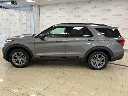 2026 Ford Explorer Active (200A)