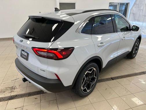 2026 Ford Escape Platinum