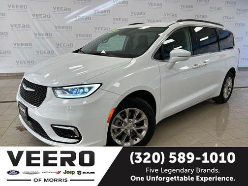 2022 Chrysler Pacifica Touring L