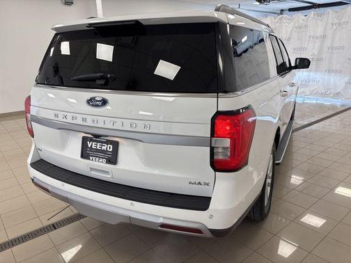 2022 Ford Expedition Max XLT