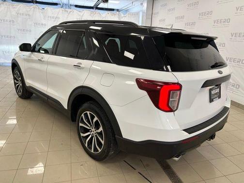 2022 Ford Explorer ST-Line