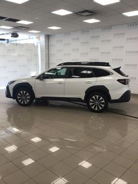 Crystal White Pearl 2025 Subaru Outback Limited