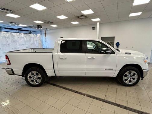 Bright White Clearcoat 2020 RAM 1500 Big Horn/Lone Star