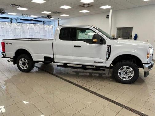 2026 Ford F-350 XLT