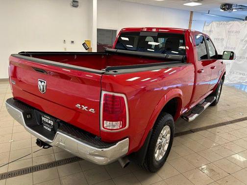 2017 RAM 2500 Laramie Crew Cab 4x4 6'4' Box