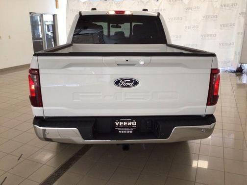 Oxford White 2026 Ford F-150 XLT