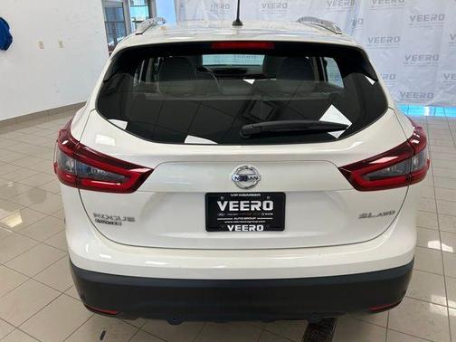 2021 Nissan Rogue Sport SL