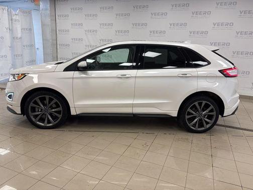 White Platinum 2018 Ford Edge Sport
