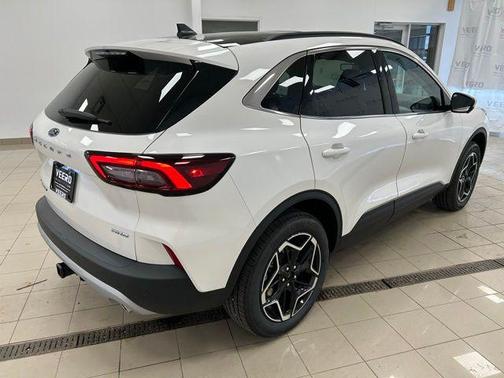 2026 Ford Escape Platinum