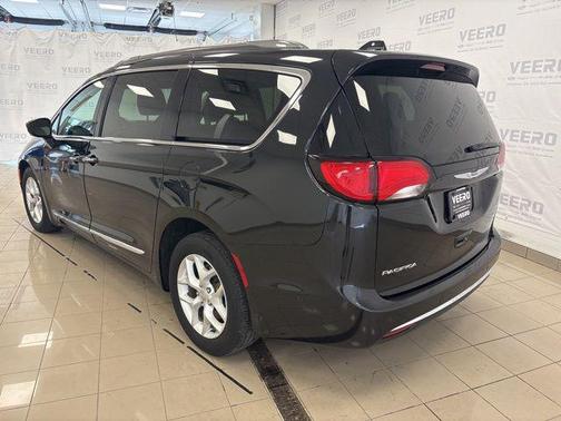 2020 Chrysler Pacifica Touring-L Plus